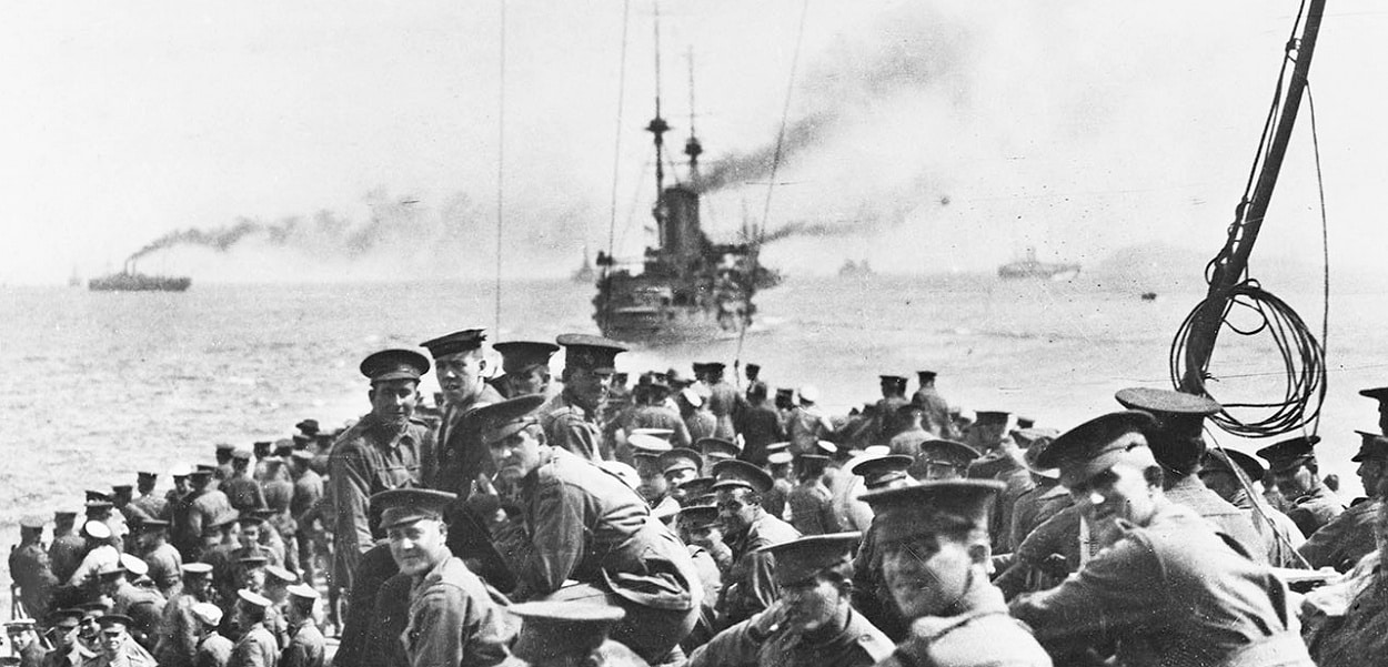 Men of the 11th Battalion on board the HMS London off Lemnos (feature image)
