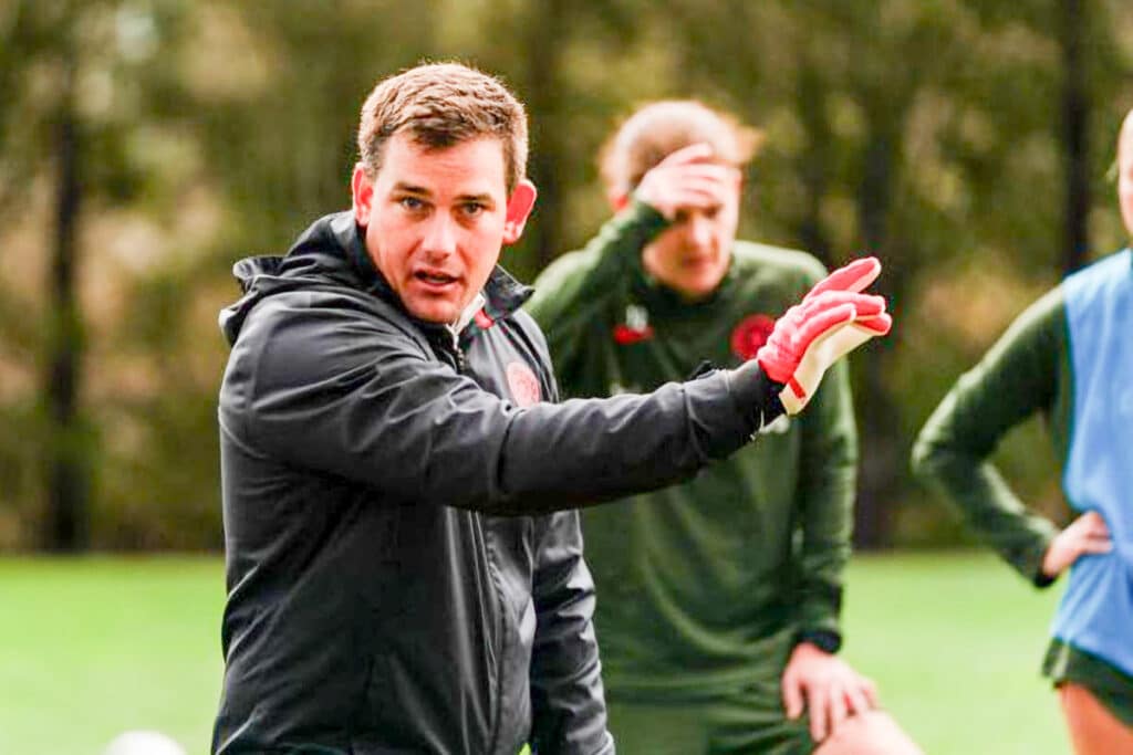 2025 Jordan Franken coaching with Portland Thorns edit