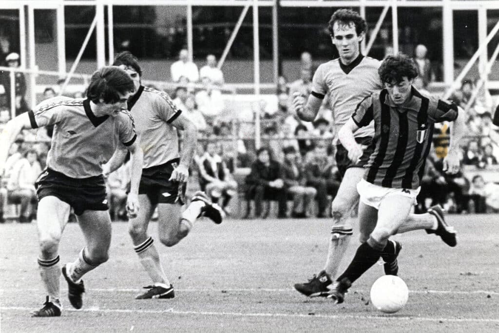 1980 06 01 Peter Baczynski (Western Australia) attempts to halt the run of Leonardo Menichini (AC Milan)
